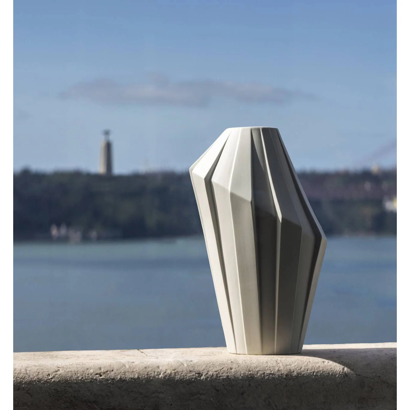 VIsta Alegre Ritmo Vase