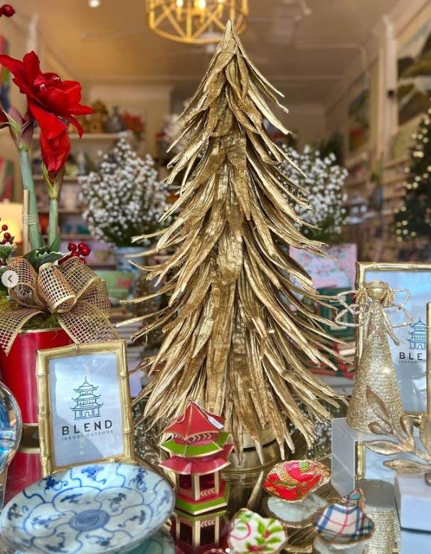 Long Pod Cone Tree (All Gold)