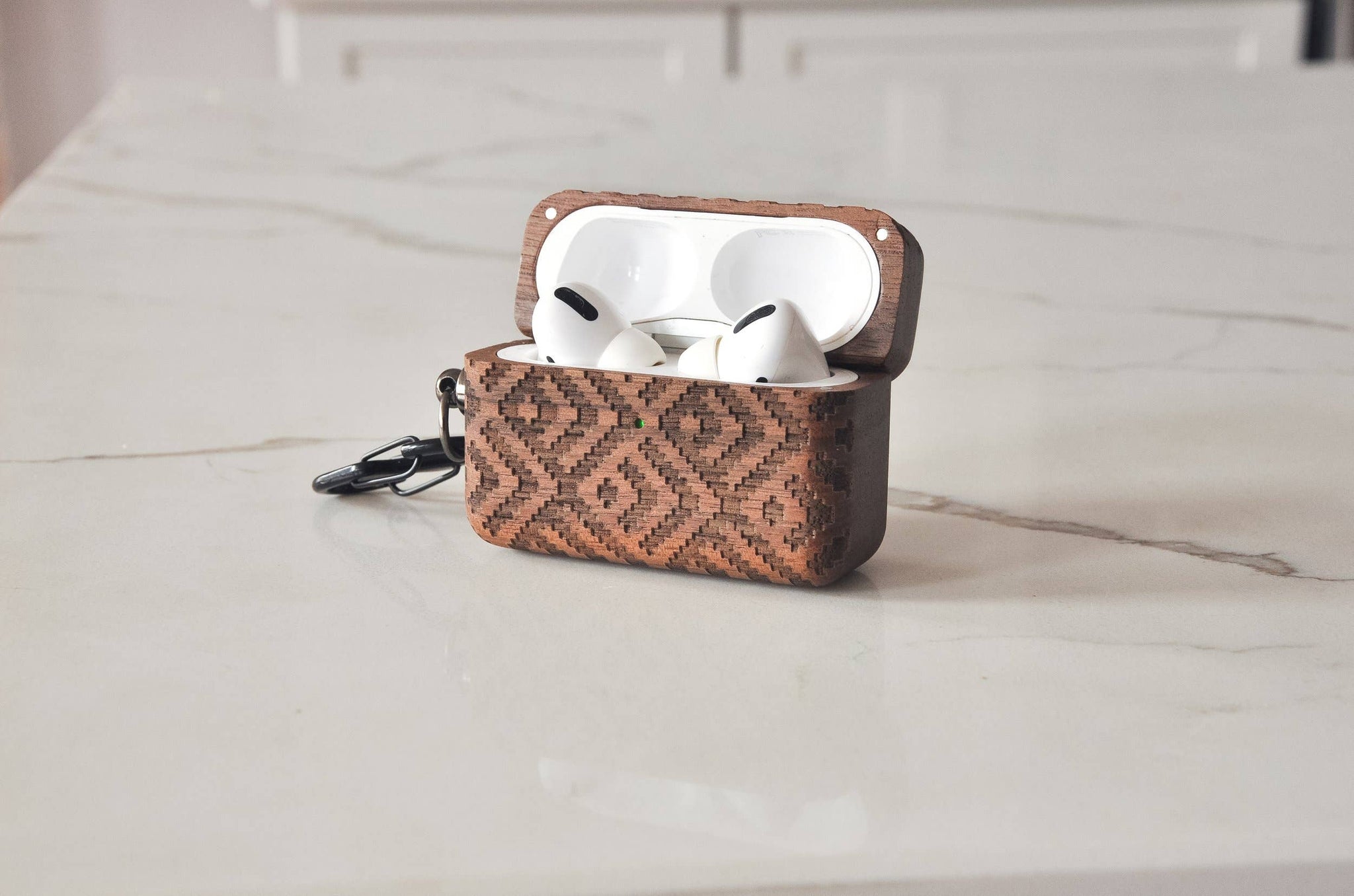 Lucca - Wood Airpod Pro Case