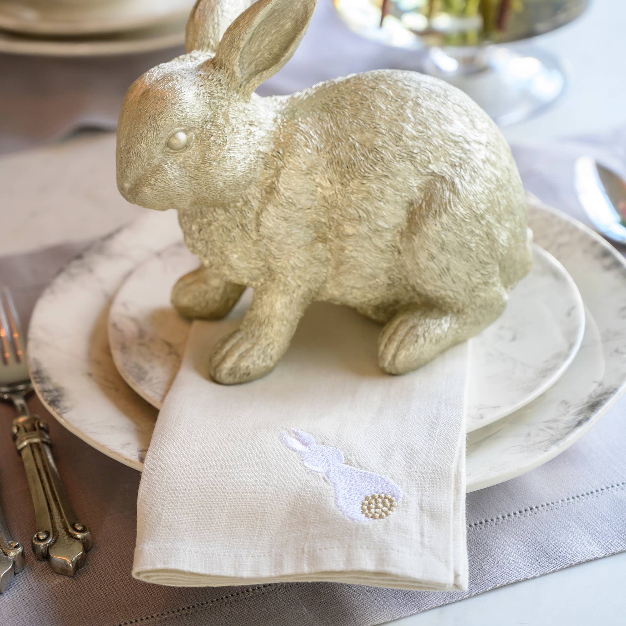 Arte Italica & Crown Linen Designs - S/4 Cotton Tail Bunny Washed Linen Napkin- Easter