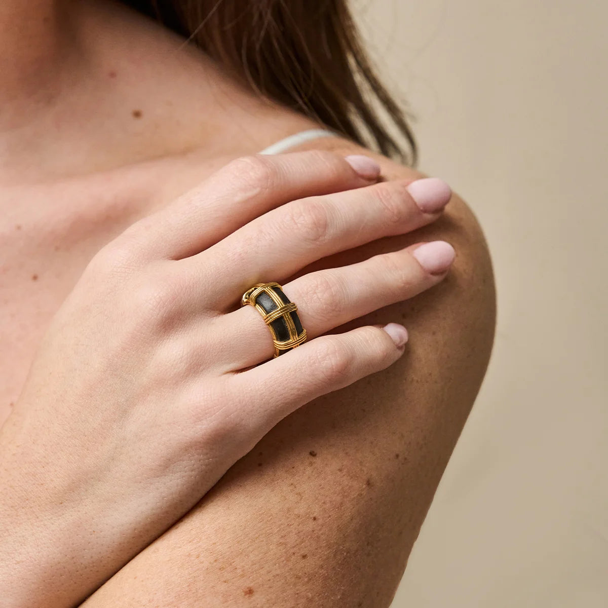 Capucine De Wulf Gaia Ring ~ Ebony