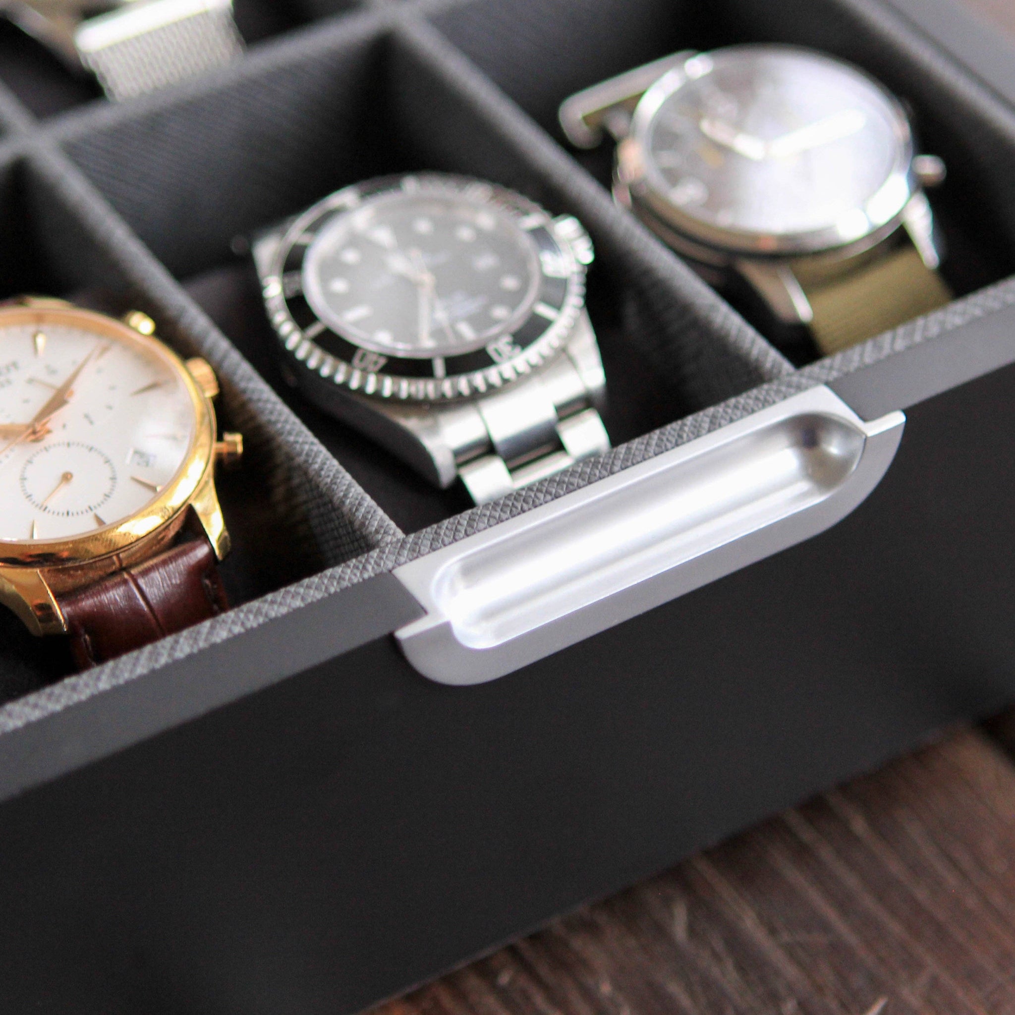 Case Elegance - Modern 2x3 Watch Box - 6 Slot