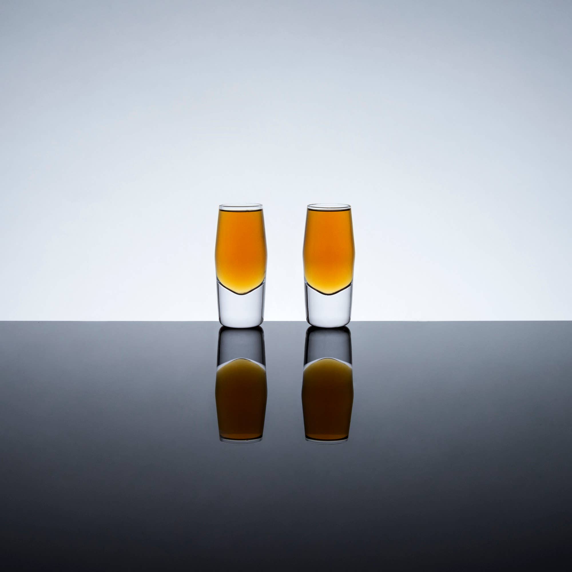 Viski - Raye™ Heavyweight Crystal Shot Glasses Set of 2