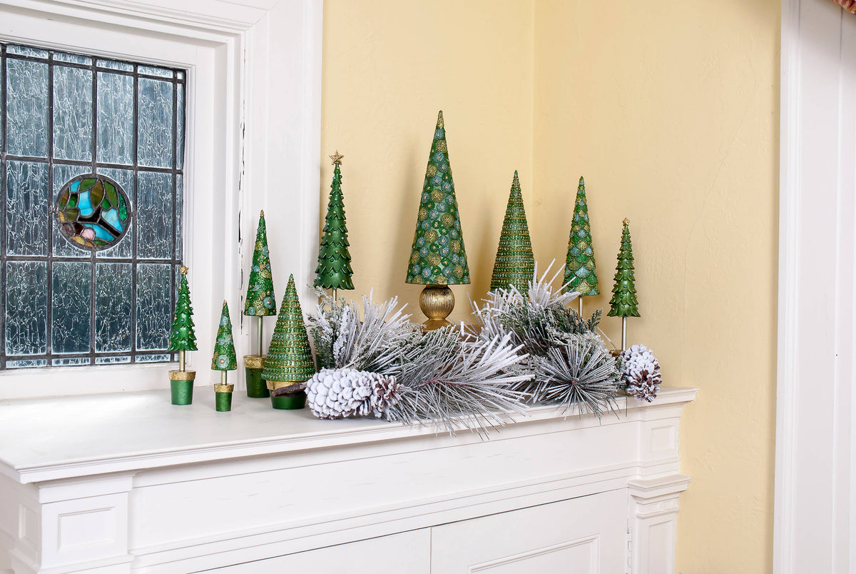 Dekorasyon Gifts  Decor - Plain Scalloped Topiary Tree w/Star (Evergreen)