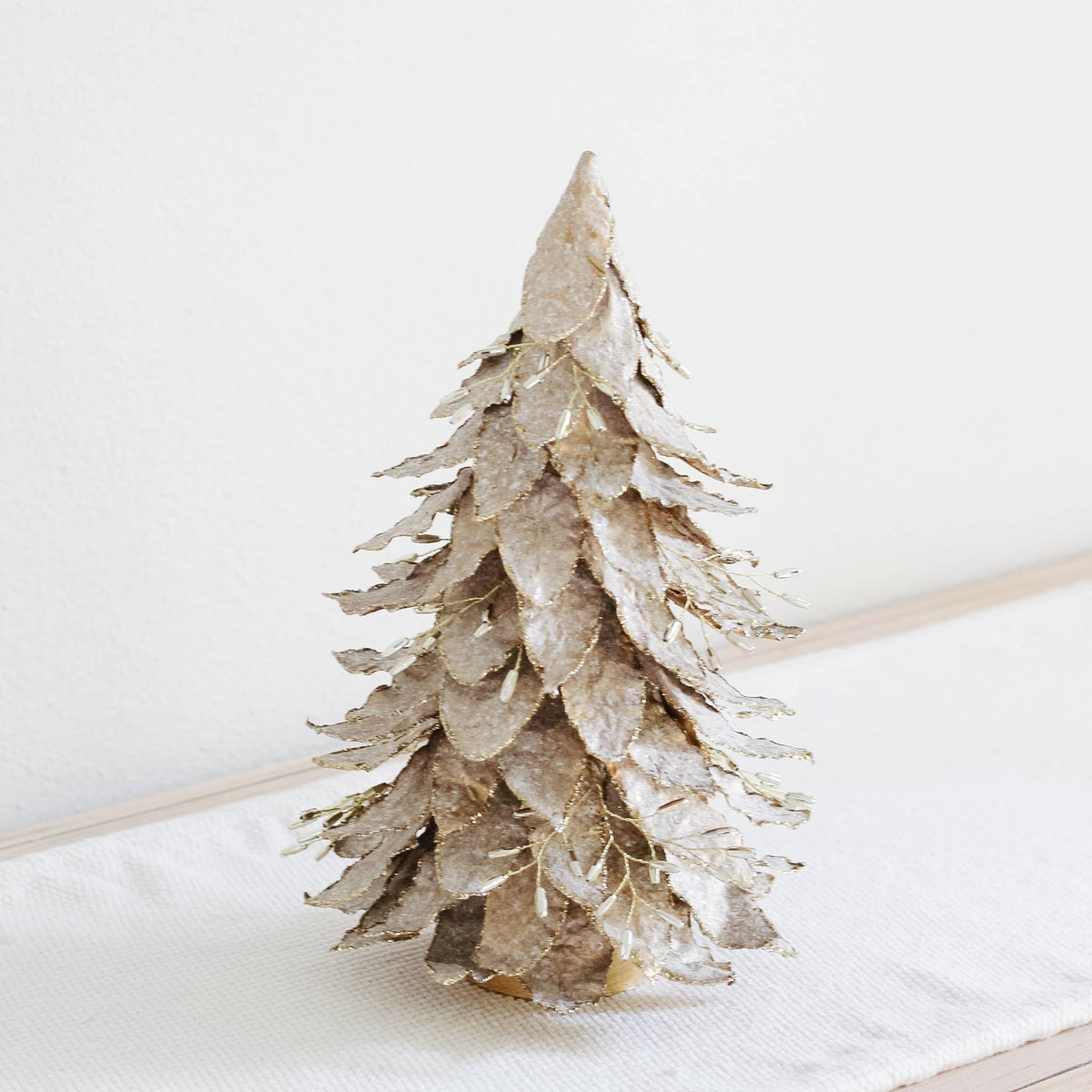 Dekorasyon Gifts  Decor - Potted Flocked Leaf Tree (Gold/White Wash)