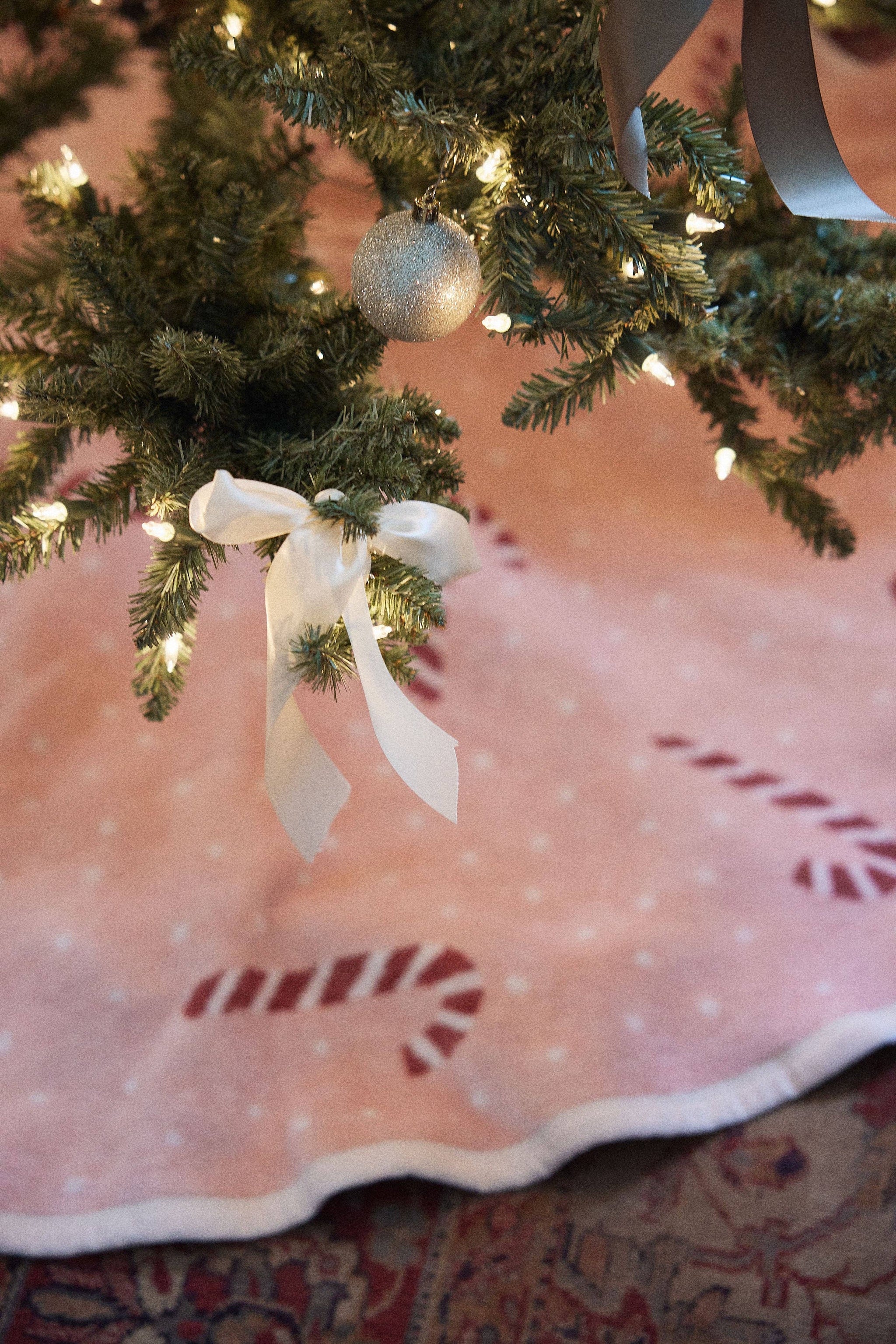 ChappyWrap - Candy Canes Christmas Tree Skirt