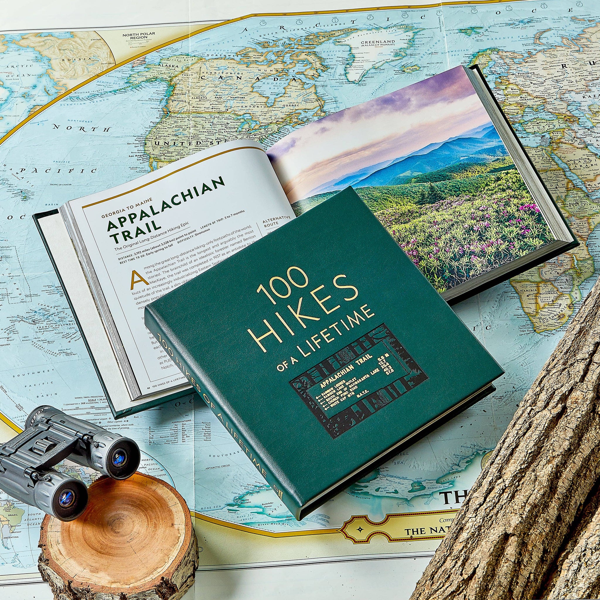 Graphic Image Inc. - 100 Hikes Of A Lifetime: The World's Ultimate Scenic Trails