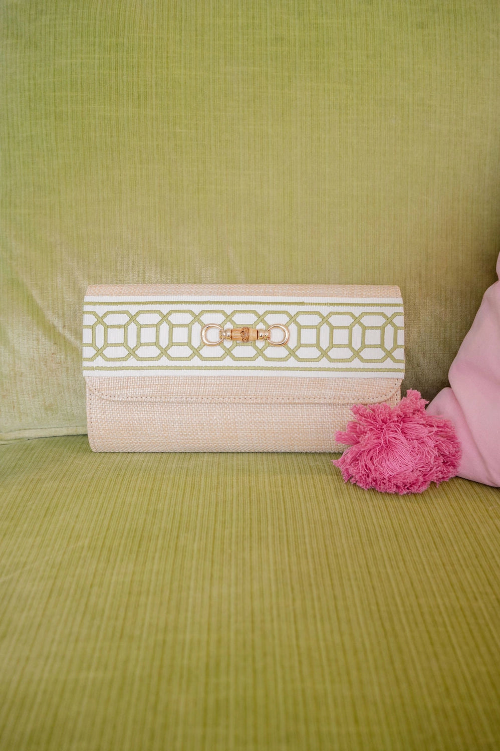 Straw Avery Clutch - Green Octagon Band Crab
