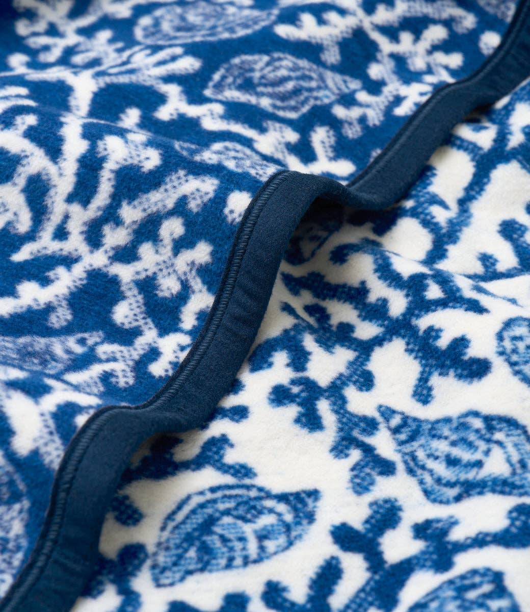 ChappyWrap - Coral & Shell Blanket