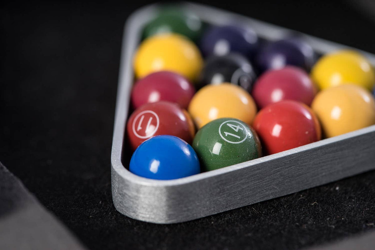 BeyBerk International - Mini Pool Table