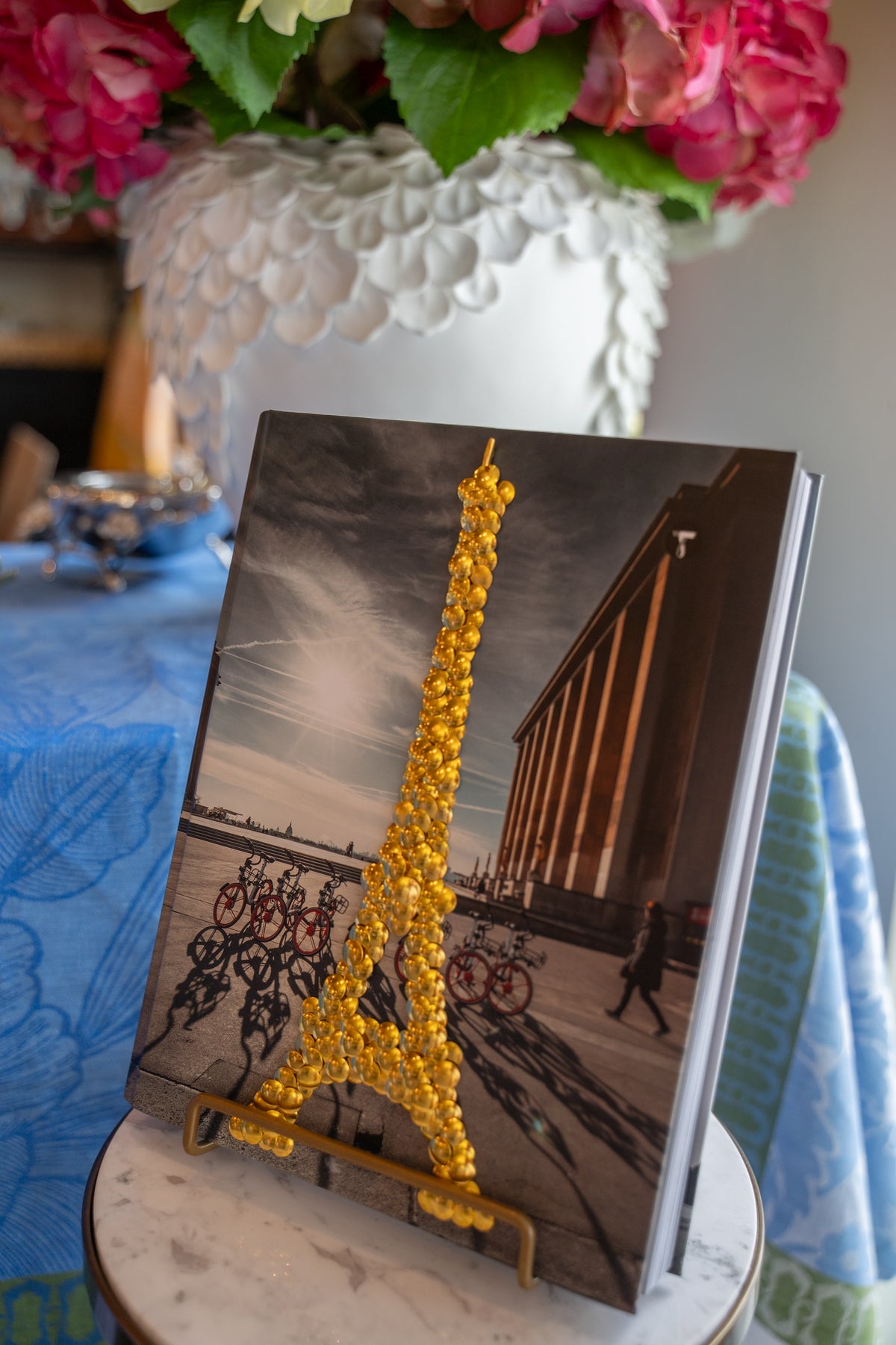 THE BMS. Light of Paris Book