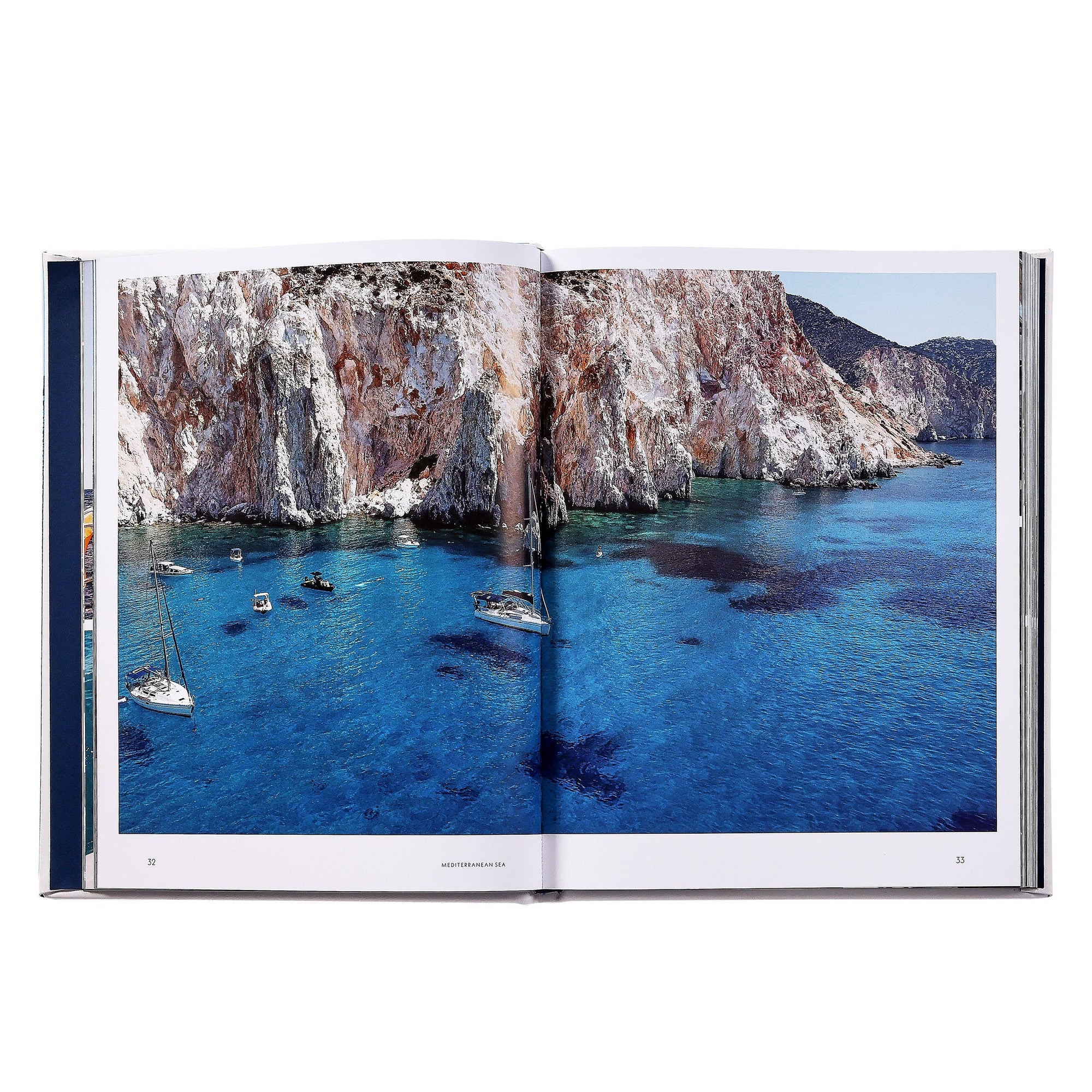 Graphic Image Inc. - Boatlife: Exploring the Freedom of Maritime Living