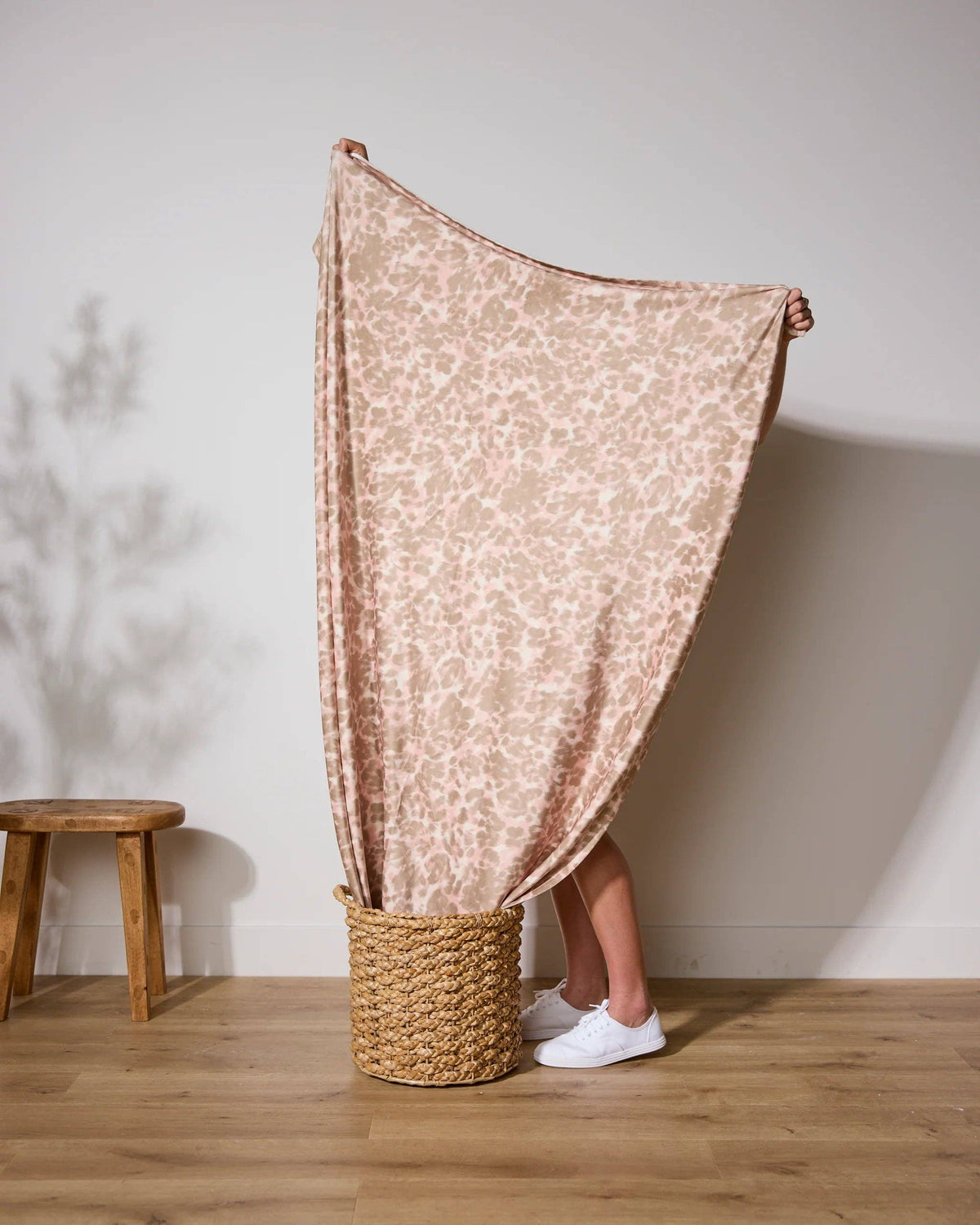Geometry - Soft Umber Butter Blanket
