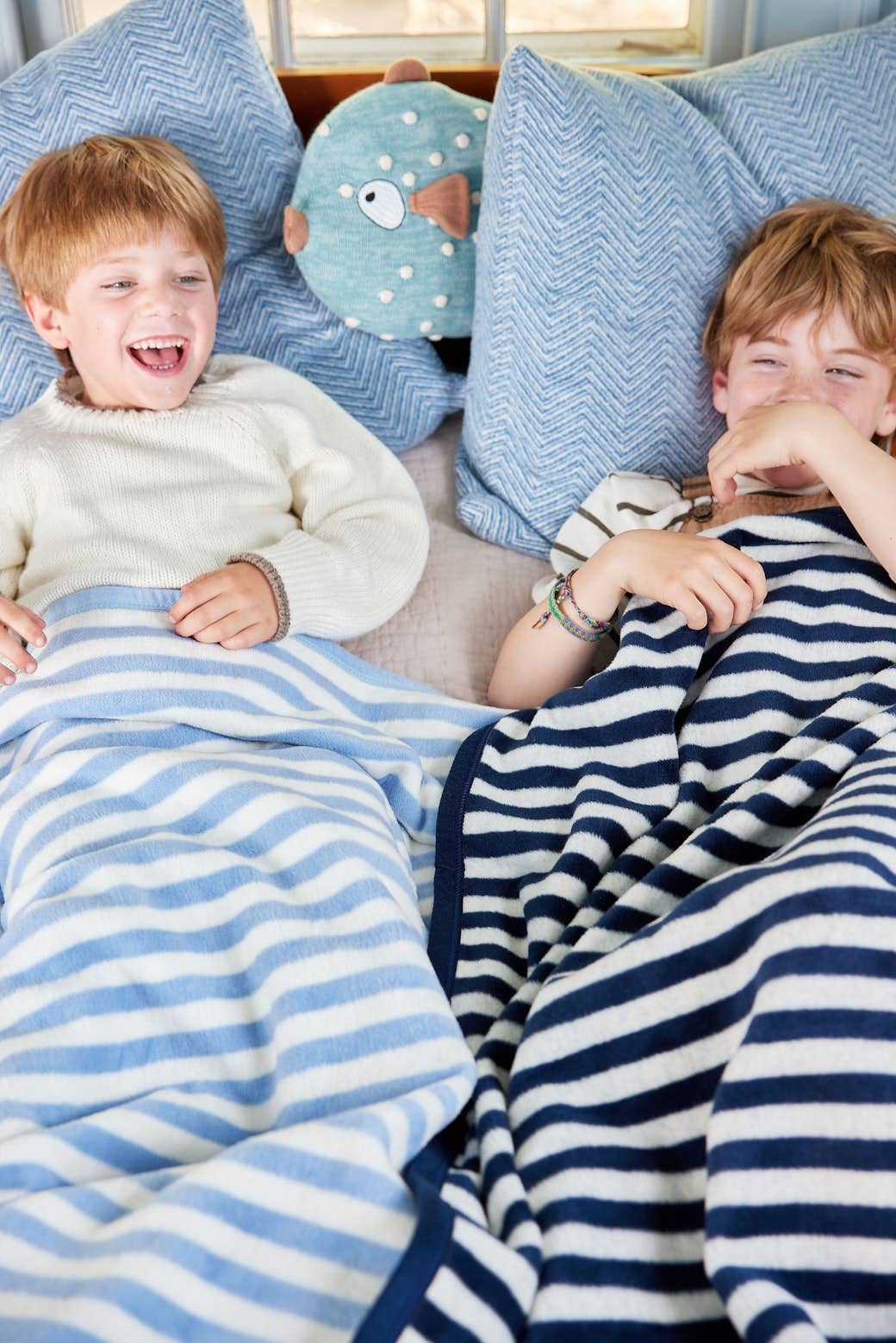 ChappyWrap - Sideline Stripe Navy Midi Blanket