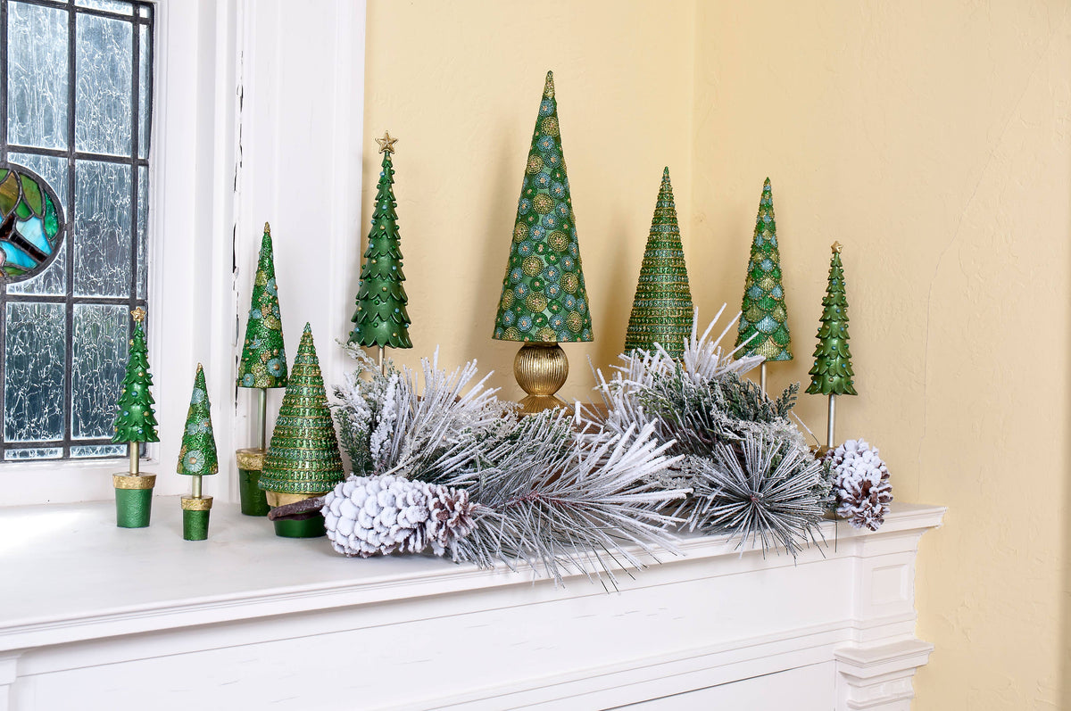 Dekorasyon Gifts  Decor - Plain Scalloped Topiary Tree w/Star (Evergreen)