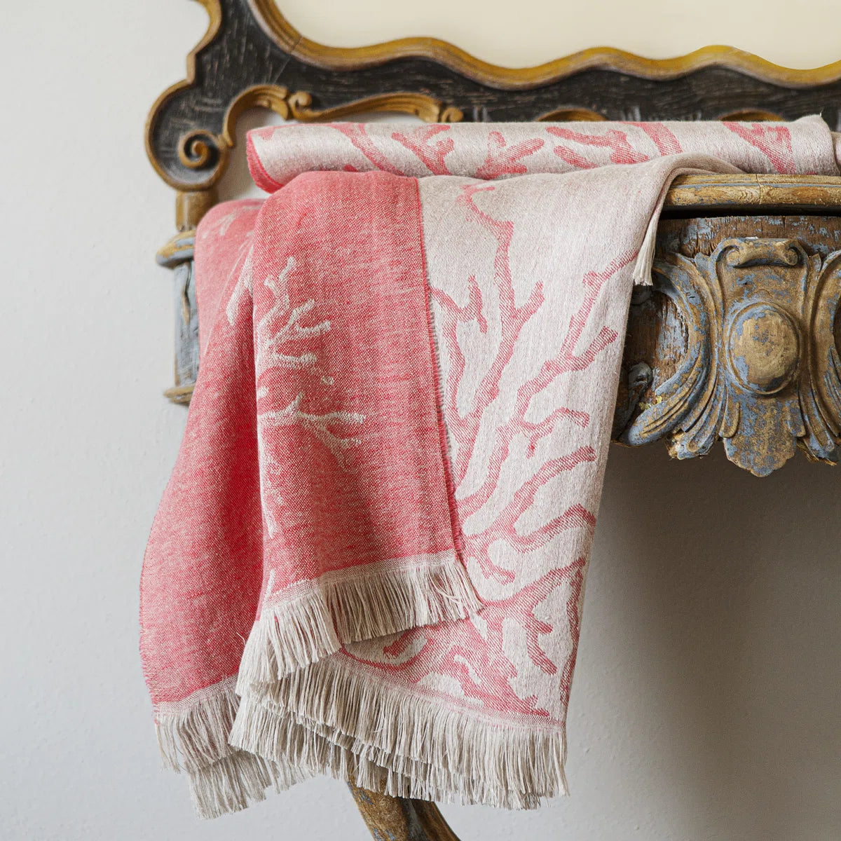 Cecchi e Cecchi Woven Throw Corallina  (Multiple Colors)