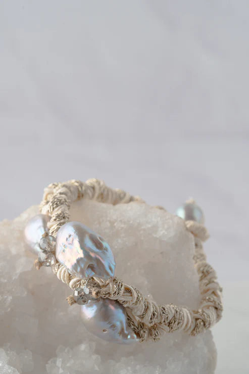 MELA Twisty Trio Pearl Bracelet