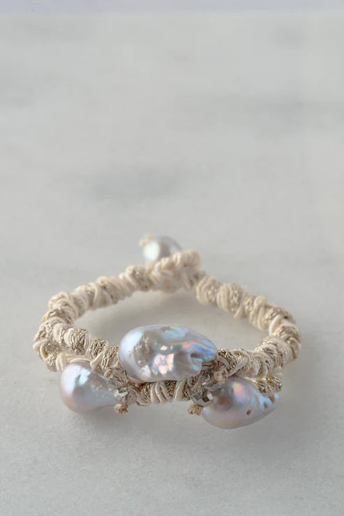 MELA Twisty Trio Pearl Bracelet