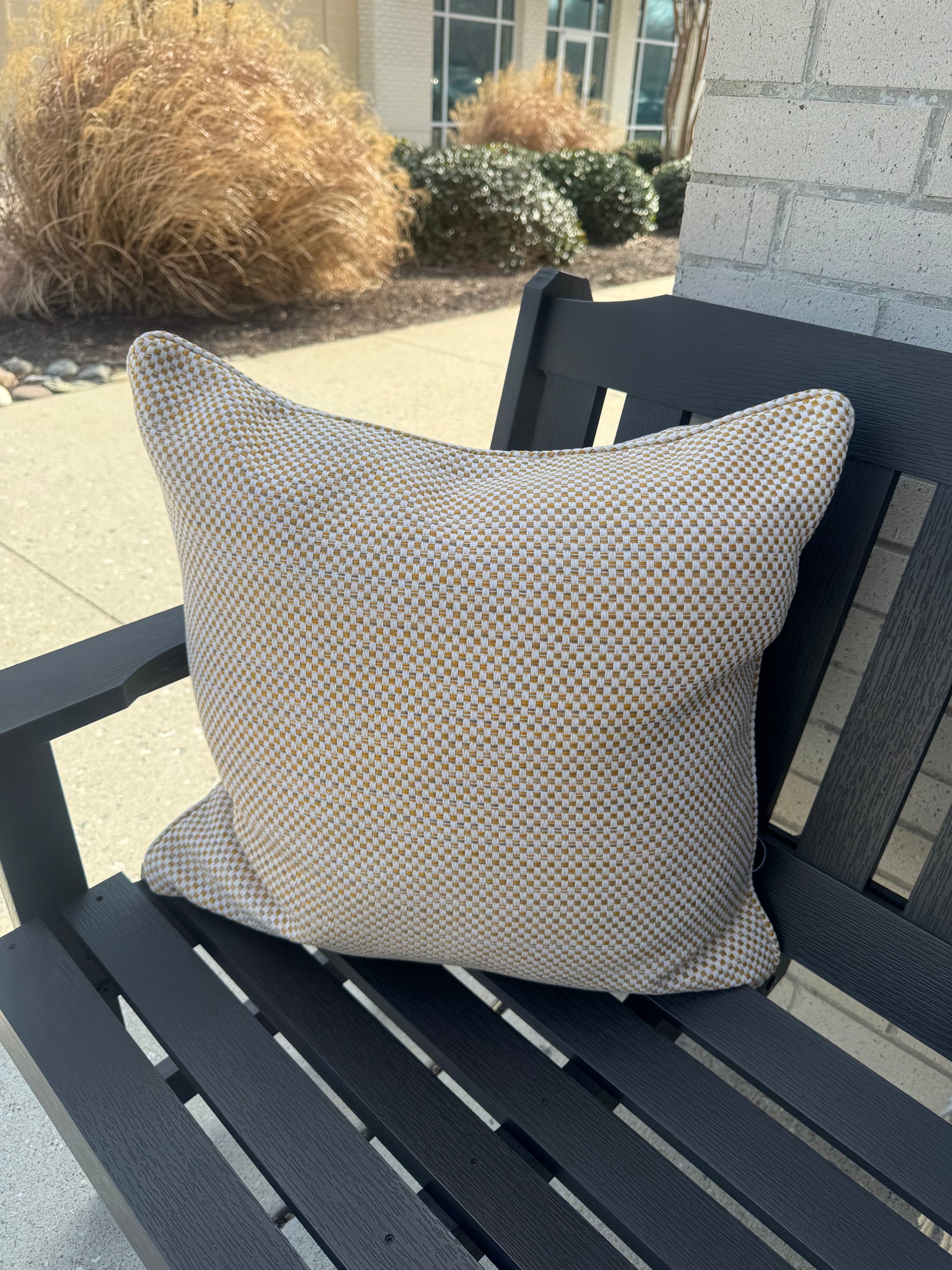 Schumacher Pacifica Pillow In Maize