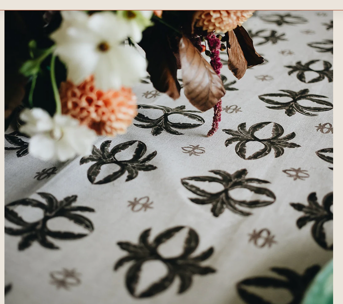 Prytania Tablecloth 70x120 Chocolate