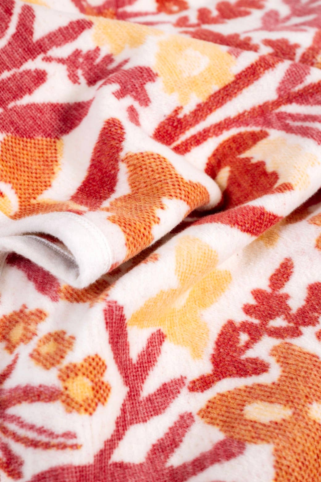 ChappyWrap - 70's Flower Blanket