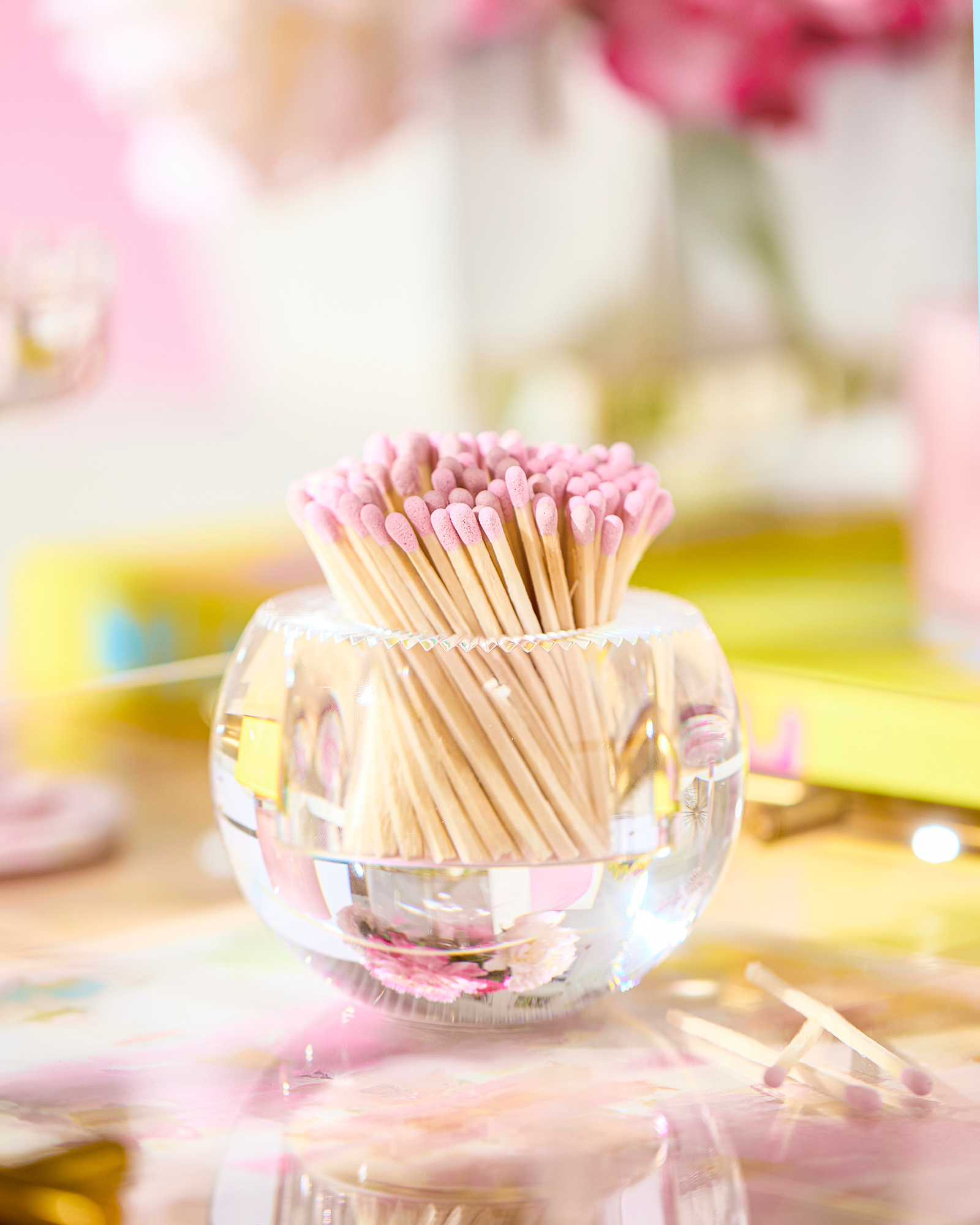 Tart By Taylor - Round Match Striker - Light Pink Matches