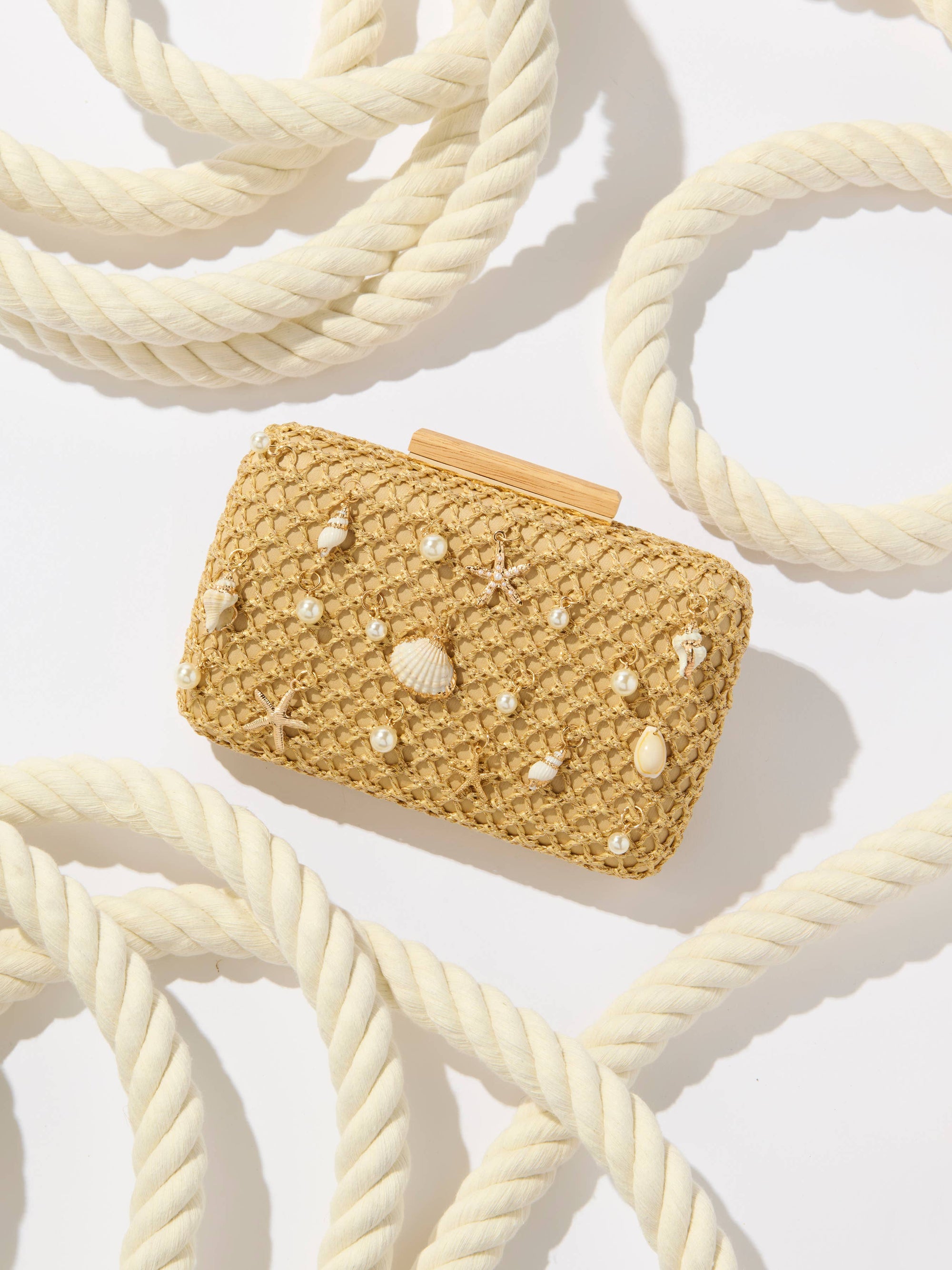Oria Minaudiere in Gold
