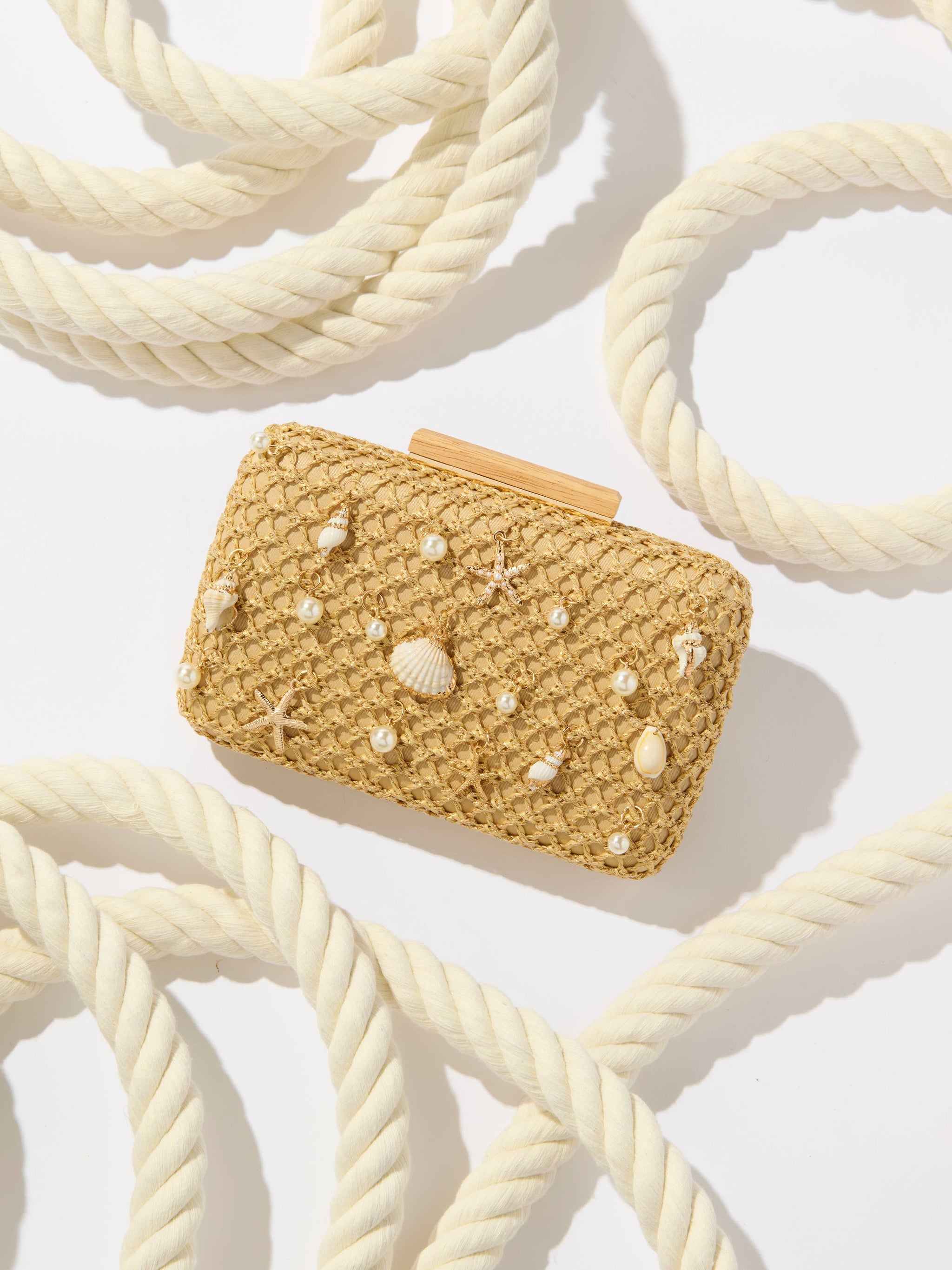Oria Minaudiere in Gold