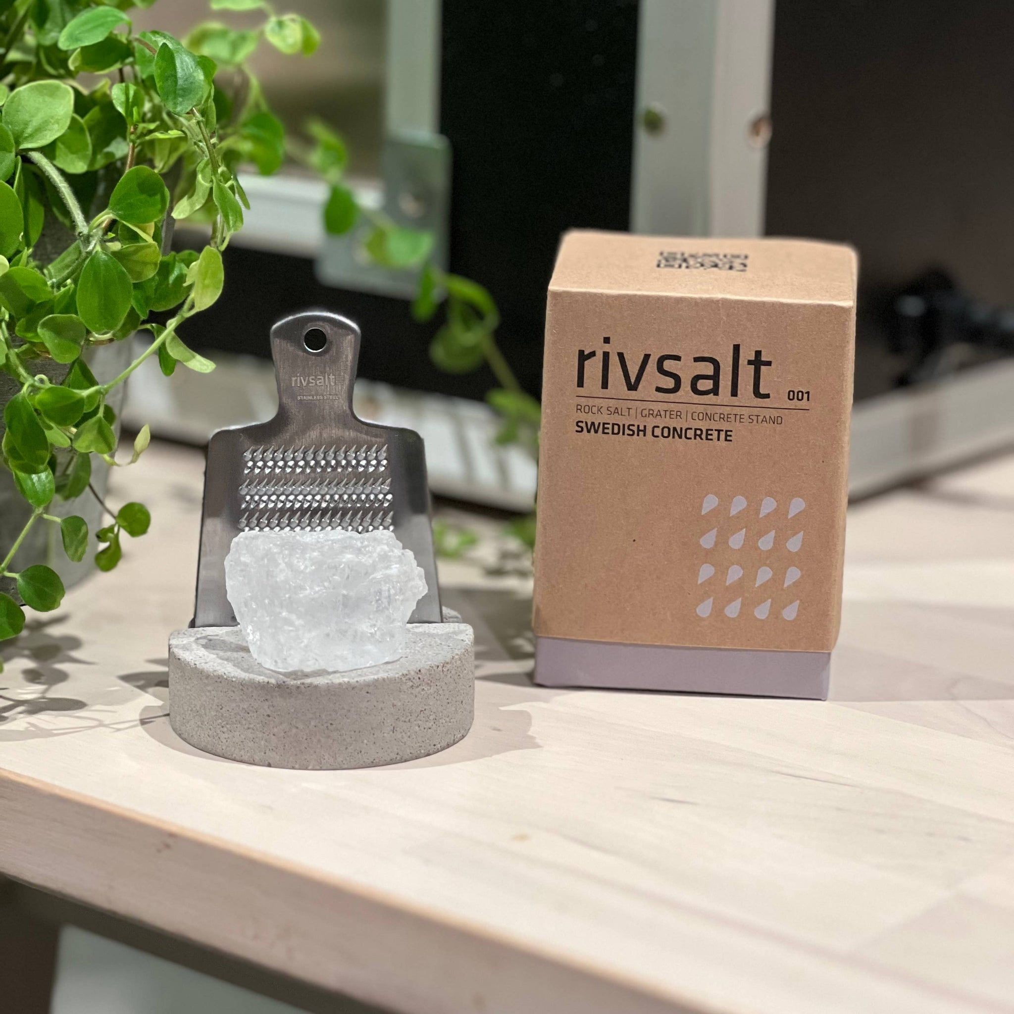 RIVSALT™ Swedish Concrete Salt Rock Gift Set