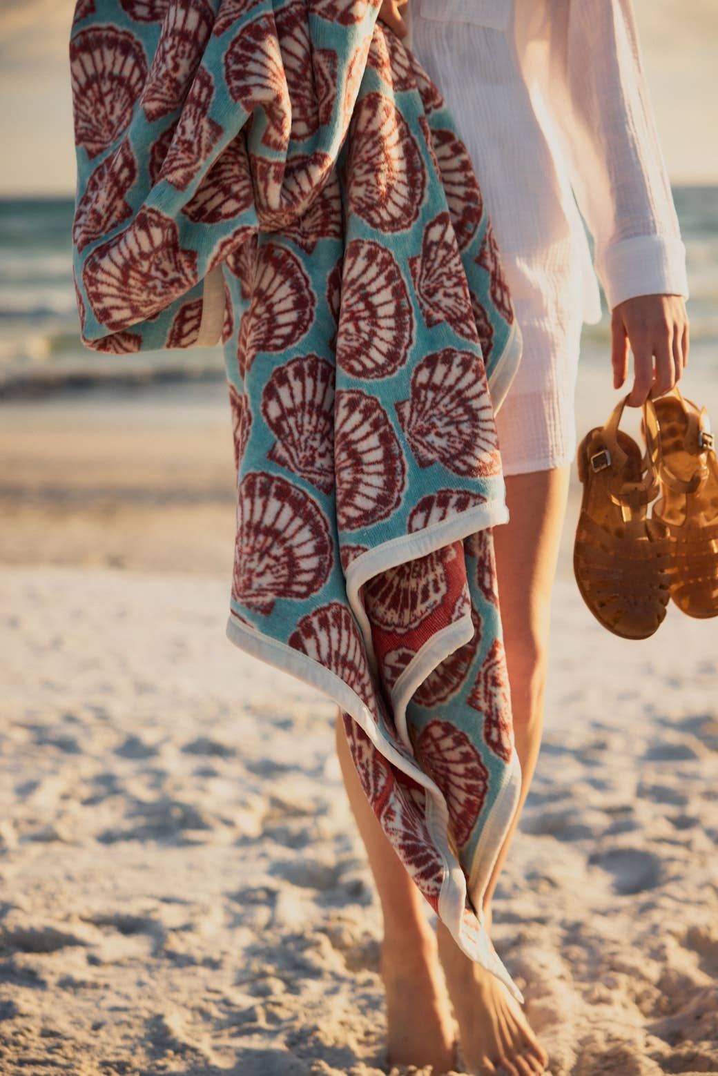 ChappyWrap - Painted Shells Blanket