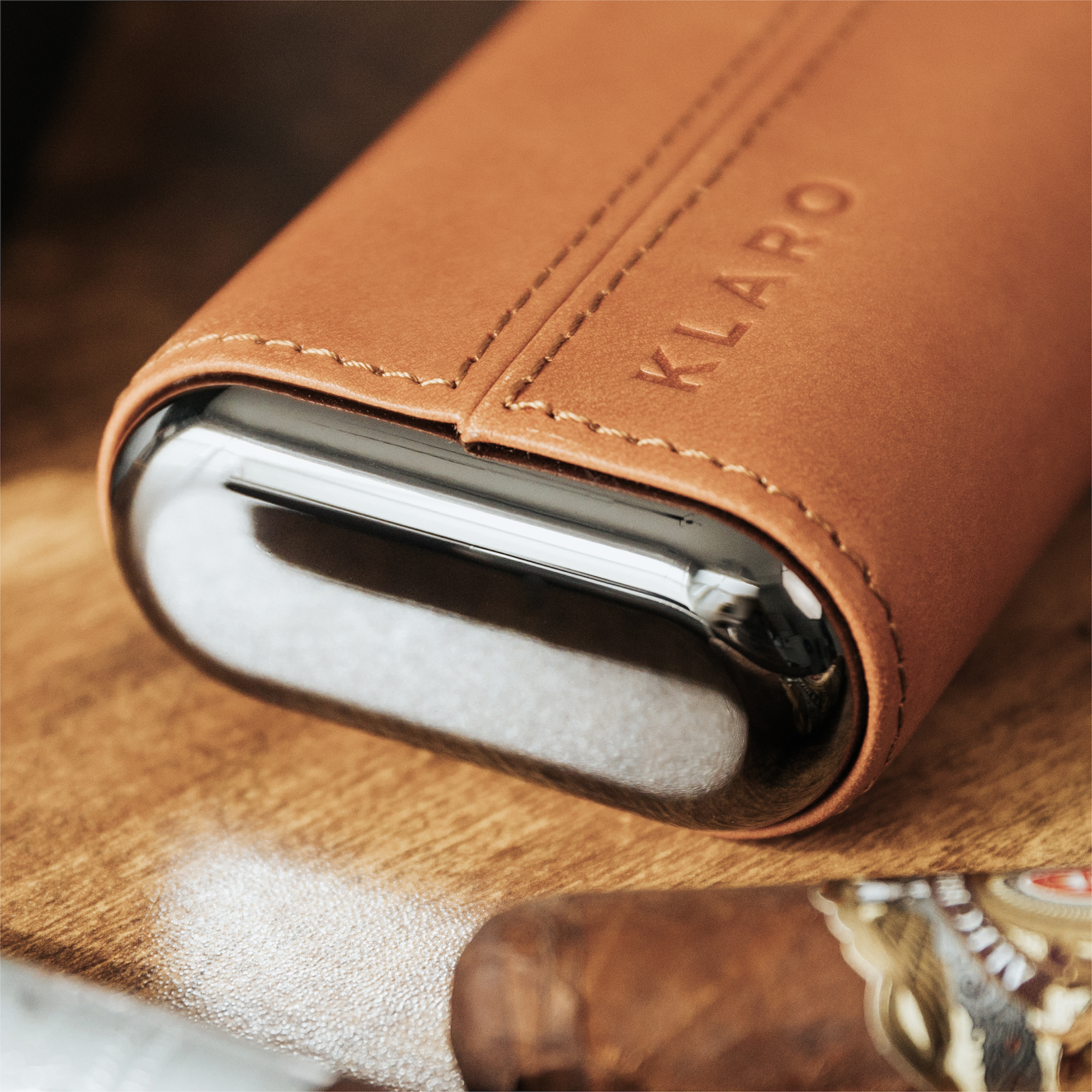 Case Elegance - Premium 3 Cigar Protective Travel Case - Saddle Brown