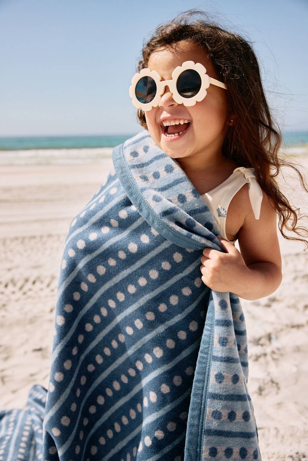 ChappyWrap - Beach Pebble Cornflower Blanket