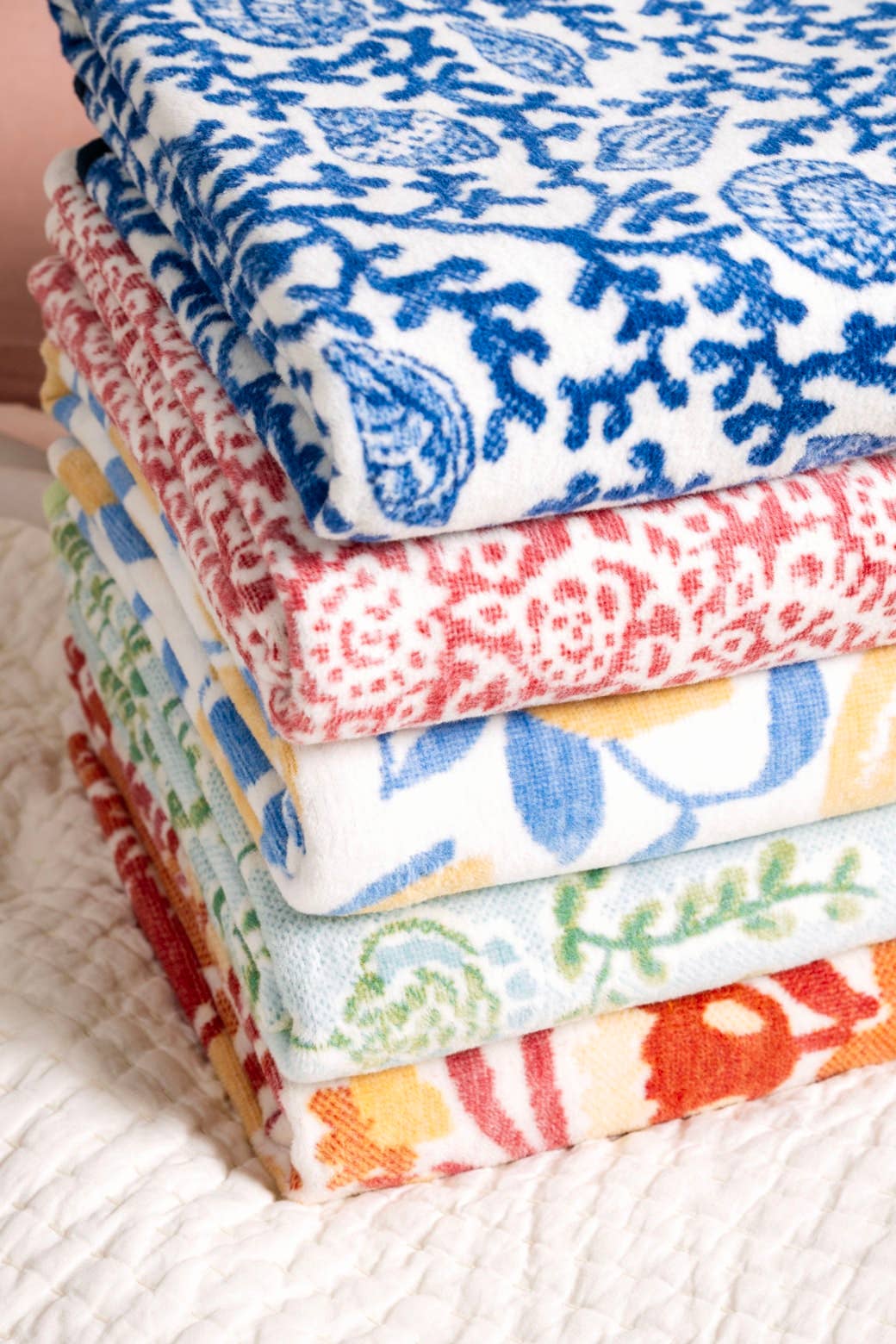 ChappyWrap - Coral & Shell Blanket
