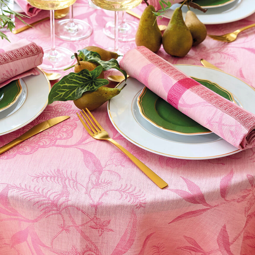 Le Jacquard Francais Tablecloth À L'orangerie Pink (69" x 69")